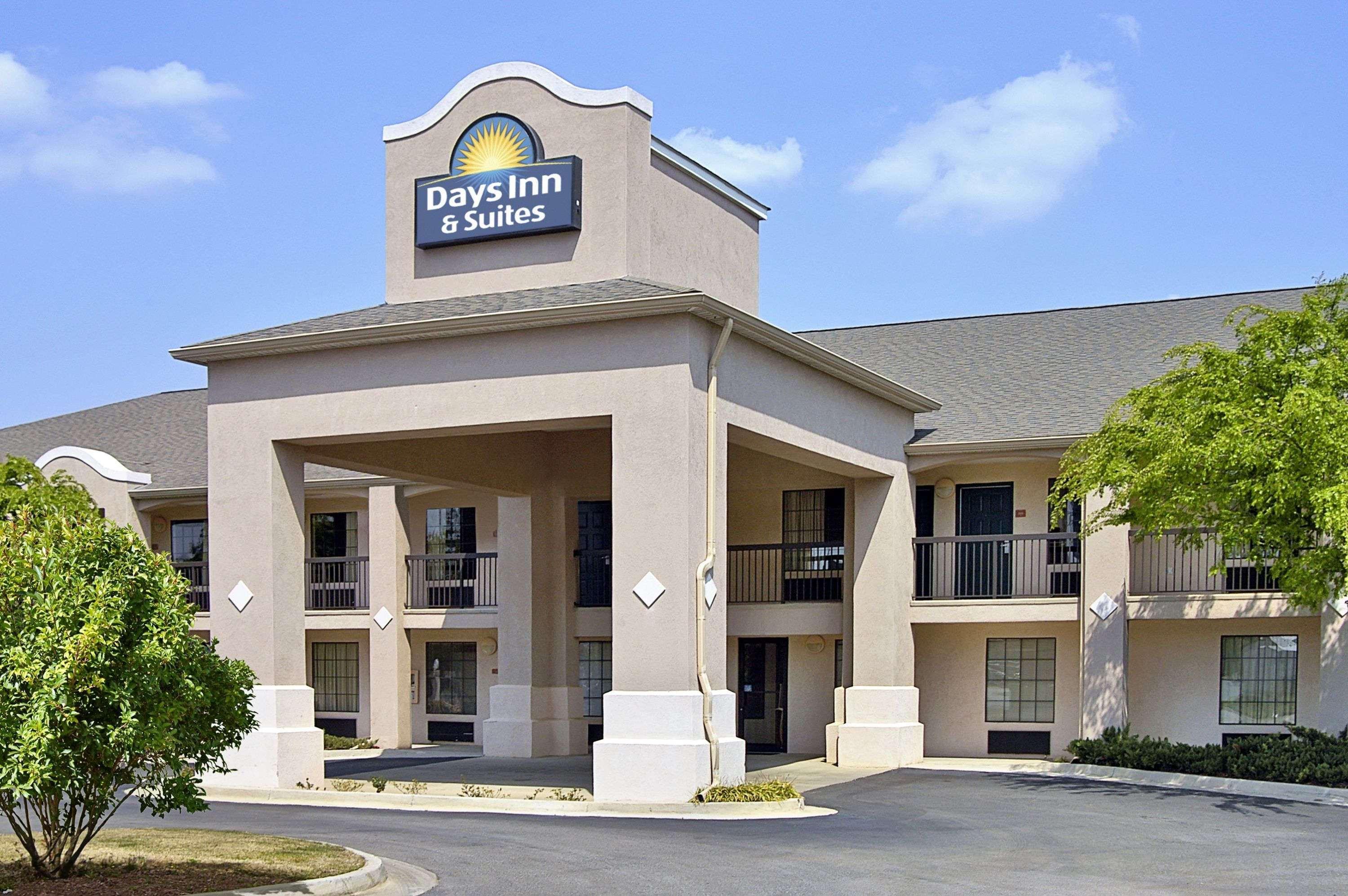 Days Inn & Suites By Wyndham Fort Valley Екстер'єр фото